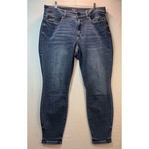 Judy Blue Skinny Fit Blue Jeans Womens 16W JB82252 EUC